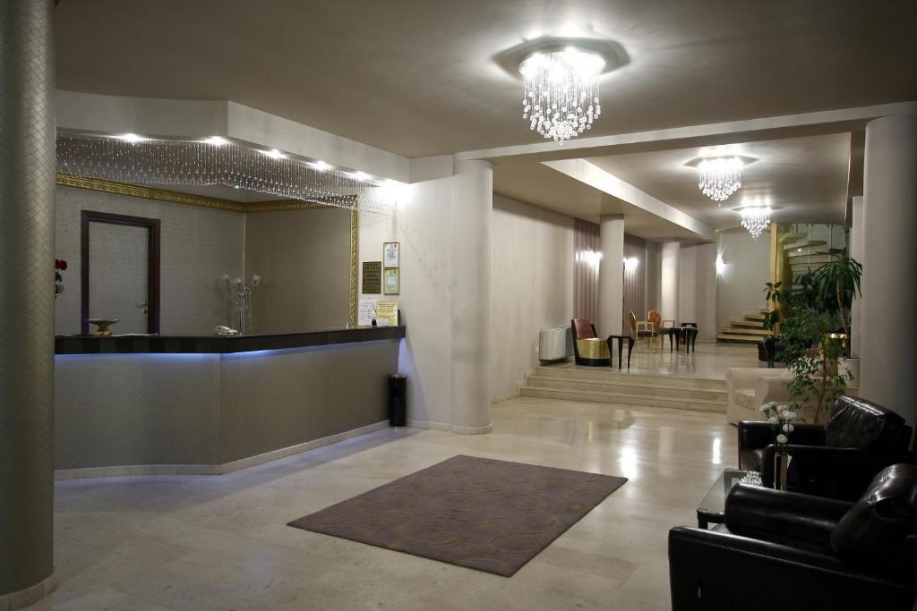 באקאו Hotel Dumbrava מראה פנימי תמונה